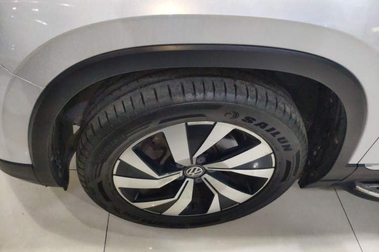 Used Volkswagen Tayron 2019 330TSI Two-Wheel Drive Luxury Model China VI Standard
