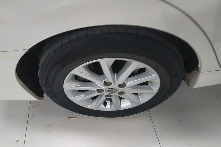 Used Toyota Camry 2015 Dual-Engine 2.5 HG Luxury Navigation Edition
