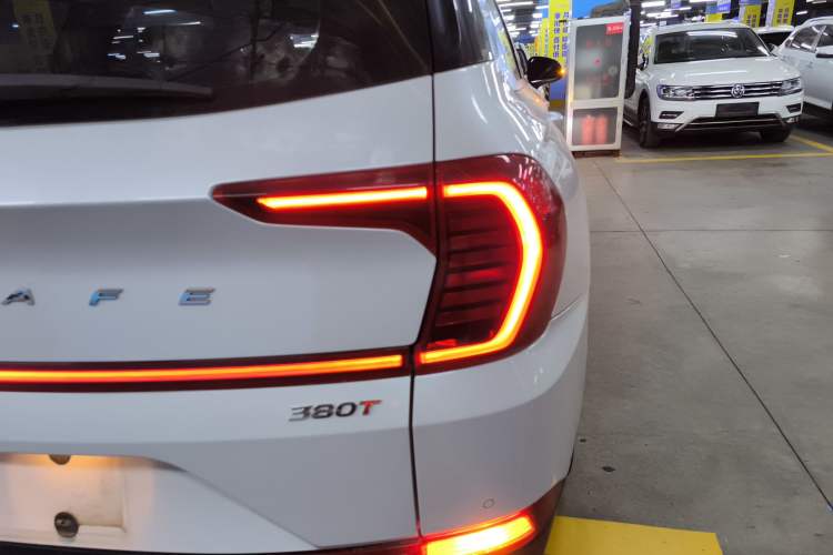 Used Hyundai Santa Fe 2020 380 TGDi Automatic Two-Wheel Drive GLS Luxury Edition
