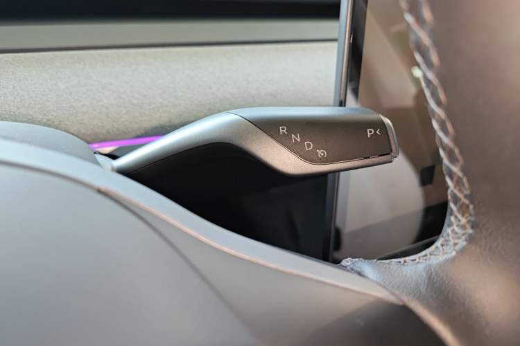 Used Tesla Model Y 2024 Long-Range All-Wheel-Drive Version
