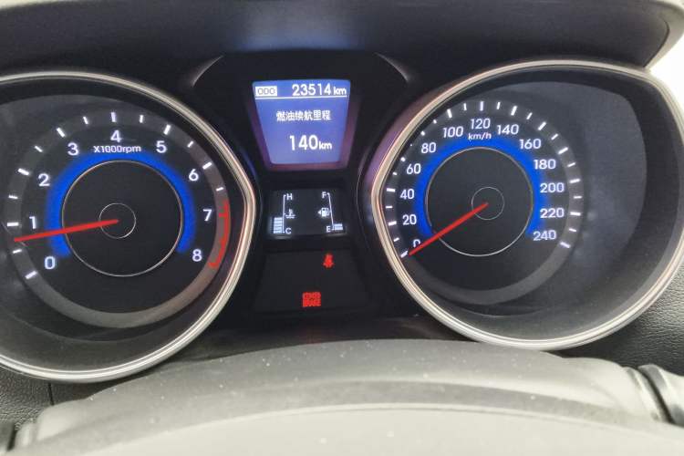 Used Hyundai Elantra (5th Generation / Langdong) 2015 1.6L Manual Leading Model
