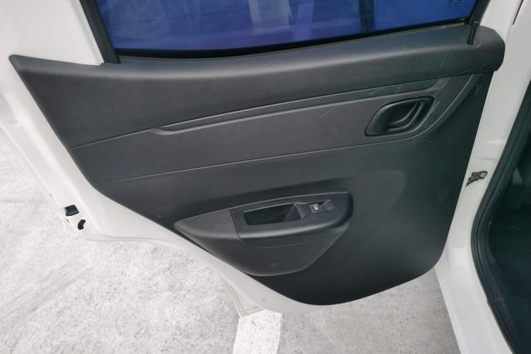 Used Dongfeng Fengon E1 2020 E-Intelligent Model
