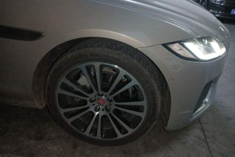 Used Jaguar XFL 2024 2.0T P250 Two-Wheel Drive Prestige Luxury Edition