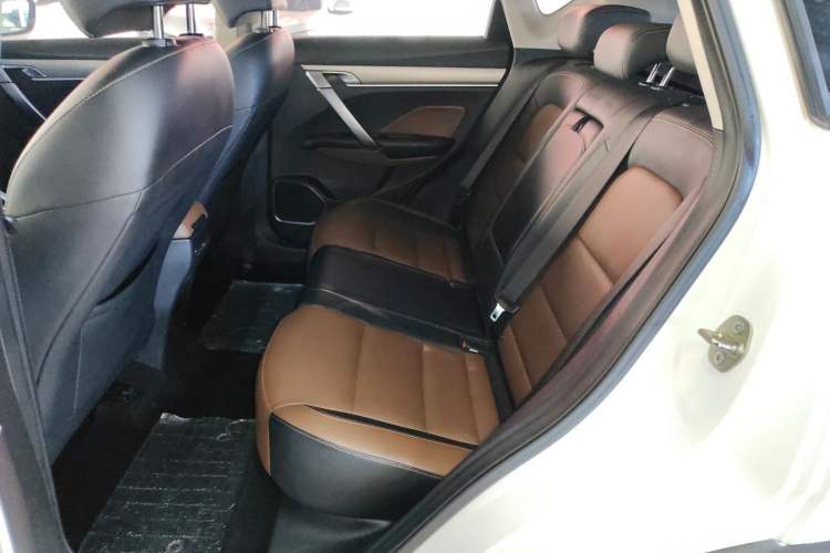 Used Geely Auto Coolray 2019 260T DCT Explorer China V Standard
