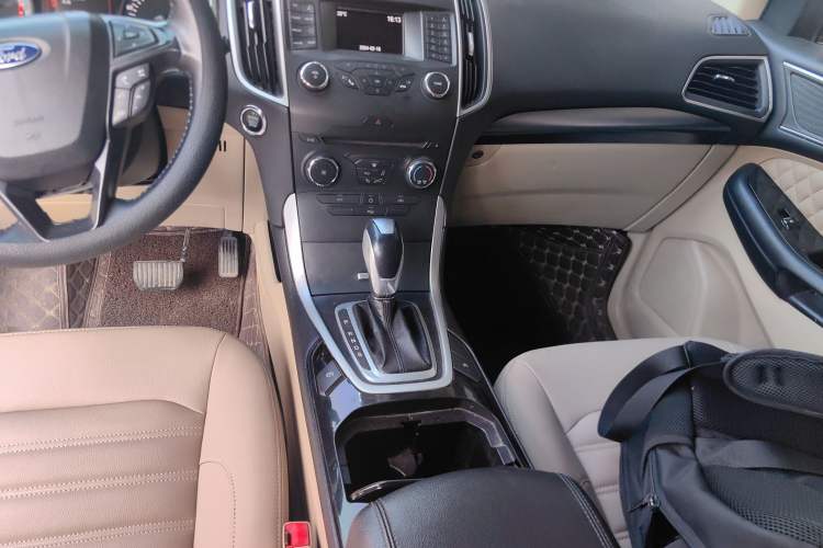 Used Ford Edge 2016 EcoBoost 245 Two-Wheel-Drive Titanium 5-Seater