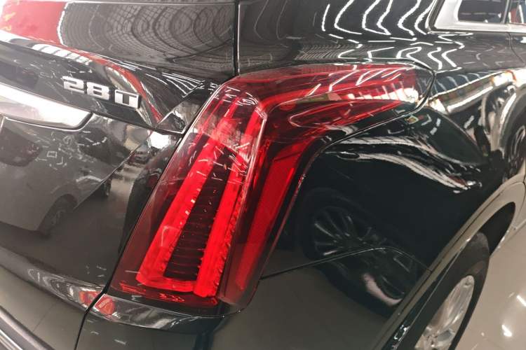 Used Cadillac XT5 2021 28T Luxury Version