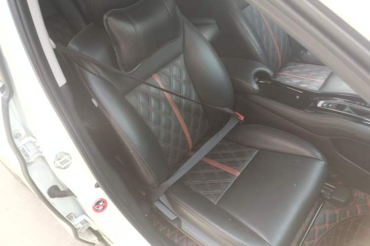 Used Honda Vezel 2017 1.8L CVT Front-Wheel Drive Pioneer Edition