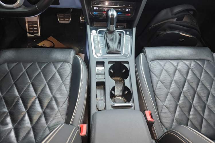 Used Volkswagen Magotan GTE Plug-in Hybrid 2022 GTE Luxury Model
