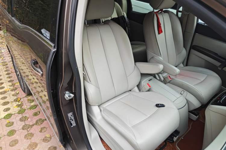 Used Buick GL8 2020 Land Business Class 652T Luxury Model
