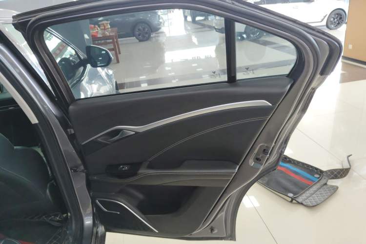 Used NETA U 2023 NETA U-Ⅱ Challenge Edition 400 U Show – Lithium Iron Phosphate
