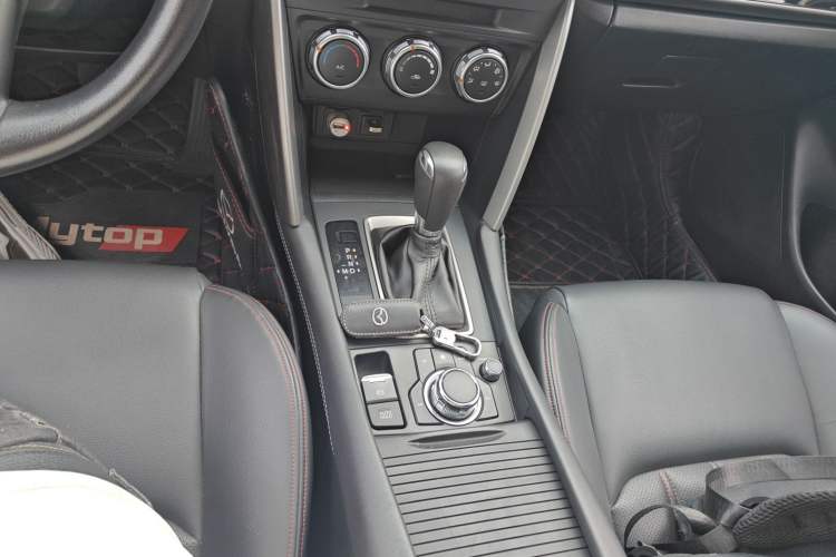 Used Mazda CX-4 2018 2.0L Automatic Two-Wheel Drive Blue Sky Dynamic Version China V Standard
