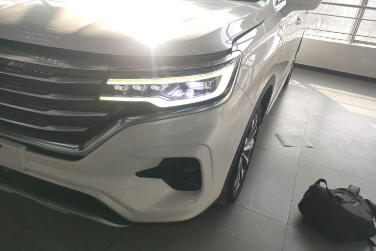 Used Roewe RX5 MAX 2019 300TGI Automatic 4G Connect Luxury Edition
