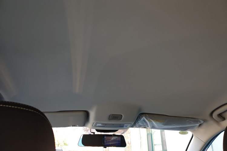 Used Roewe i5 2020 1.5L Manual 4G Connect Luxury Edition