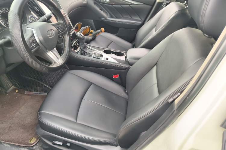 Used Infiniti Q50L 2018 2.0T Comfort Edition China VI Standard
