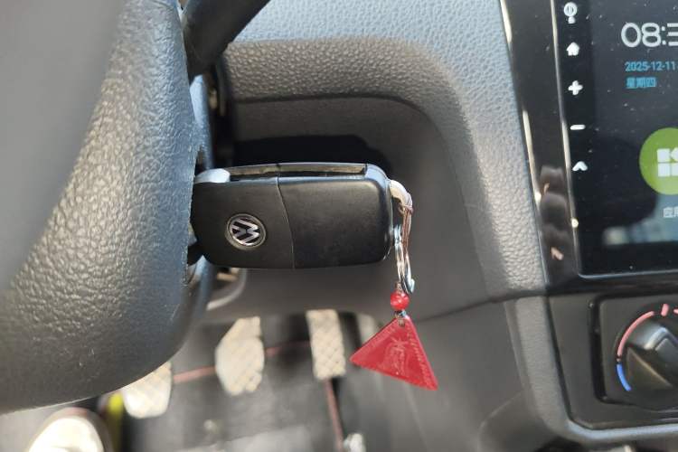 Used Volkswagen Santana 2016 1.6L Manual Fashion Edition
