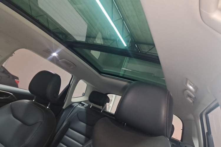 Used Volkswagen Tharu 2019 280TSI Two-Wheel Drive Luxury Edition China V Standard