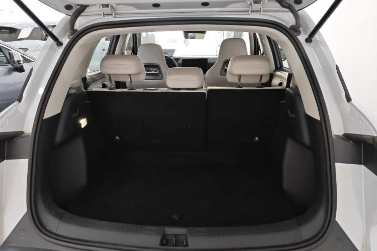 Used BYD Yuan UP 2025 Intelligent Driving Version 401 km Leading Edition