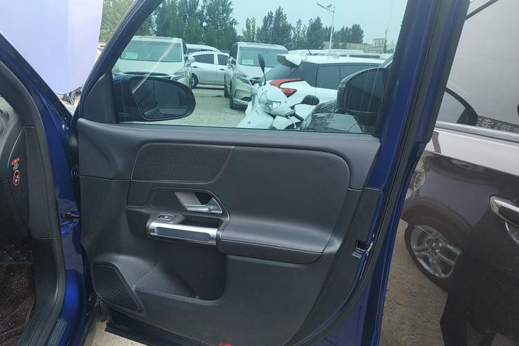 Used Mercedes-Benz GLB 2021 GLB 200 Dynamic Edition
