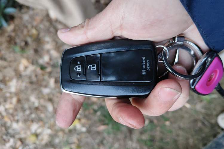 Used Toyota RAV4 2020 2.0L CVT 4x4 Style PLUS Edition
