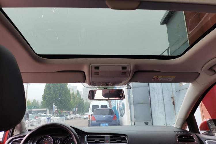 Used Volkswagen Golf 2018 230TSI Automatic Comfort Model
