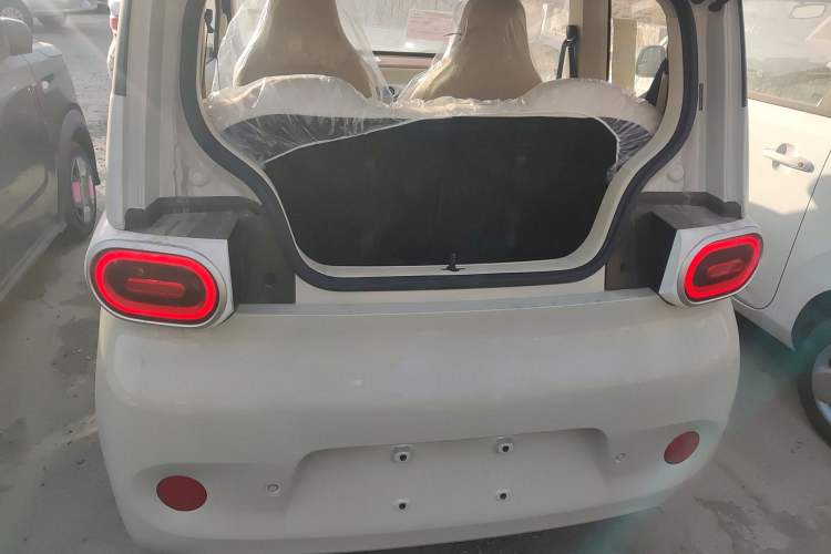 Used Wuling Hongguang MINIEV 2024 3rd Generation 215km Youth Edition
