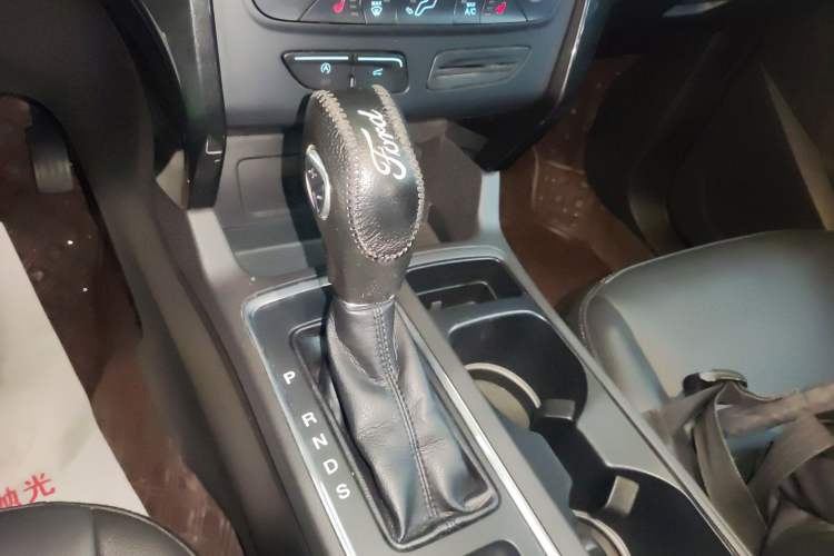 Used Ford Kuga 2018 Facelifted EcoBoost 180 Two-Wheel Drive Luxury Wing Edition