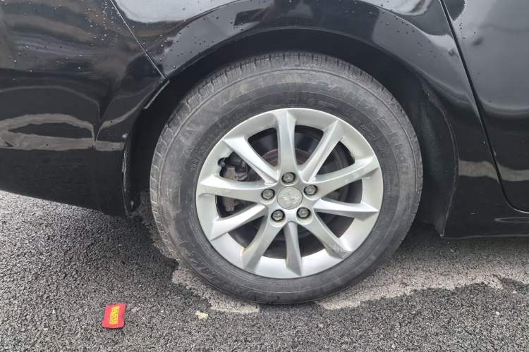 Used Peugeot 508 2013 2.0L 2nd Anniversary Edition with Automatic Sunroof – Classic Version
