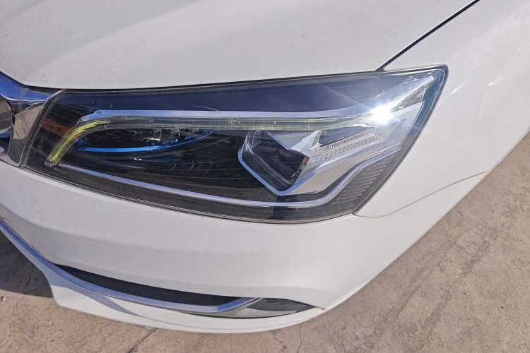 Used Geely Auto Emgrand 2019 Leading Edition 1.5L CVT Upward-Connected Model China VI Standard
