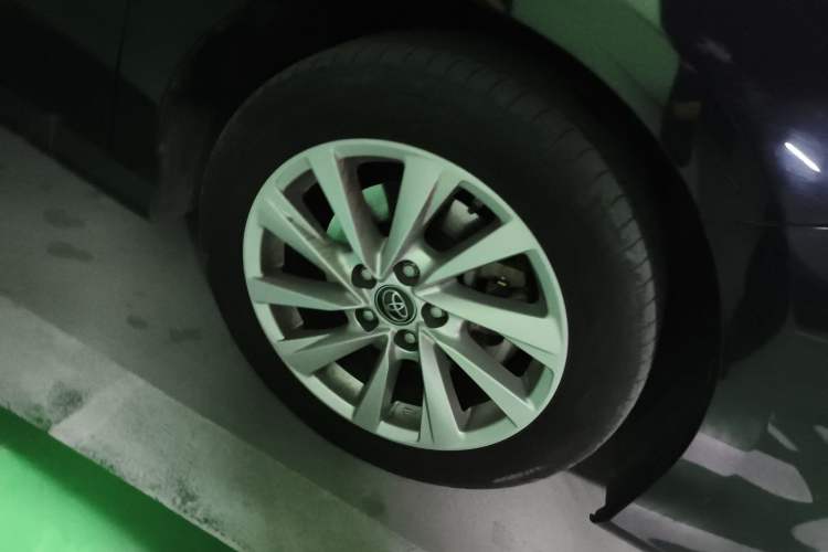 Used Toyota Camry 2021 2.0G Luxury Edition