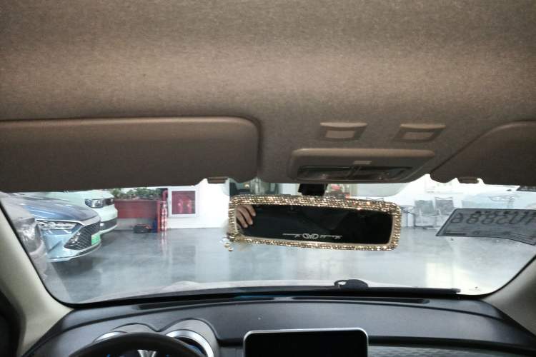 Used ORA Black Cat 2019 351 km Family Edition