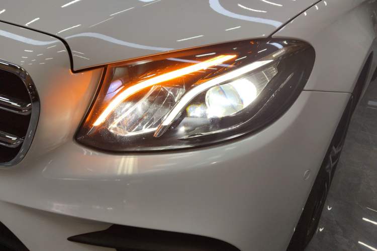 Used Mercedes-Benz E-Class 2019 E 260 Sport Edition 4MATIC
