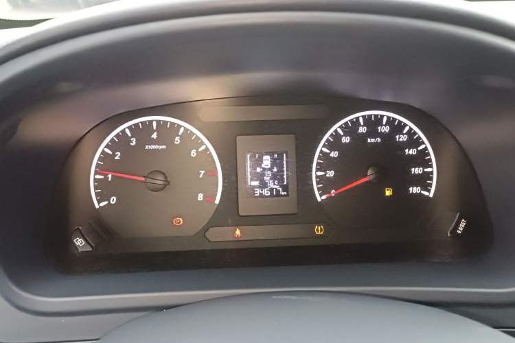 Used FORTHING Lingzhi PLUS 2024 1.5T Manual Luxury 7-Seater
