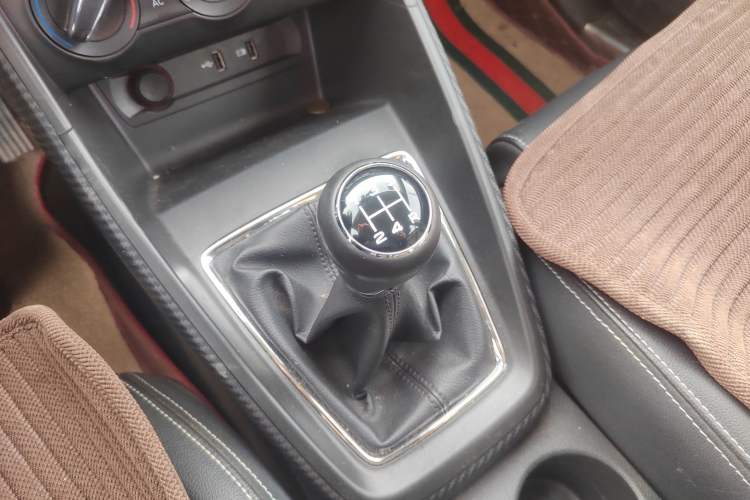 TDK.VehicleDetails.img