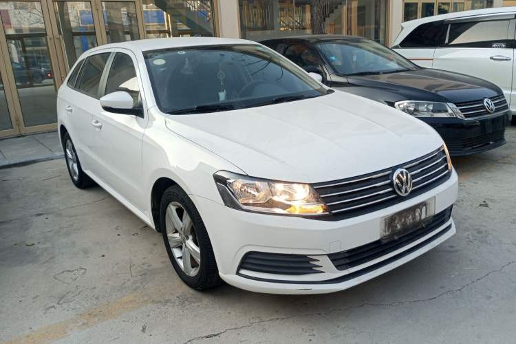 Used Volkswagen Gran Lavida 2017 1.6L Automatic Fashion Edition
