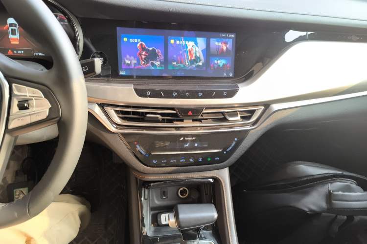 Used Changan CS35PLUS 2018 1.6L Automatic Smart Connect Version China V Standard