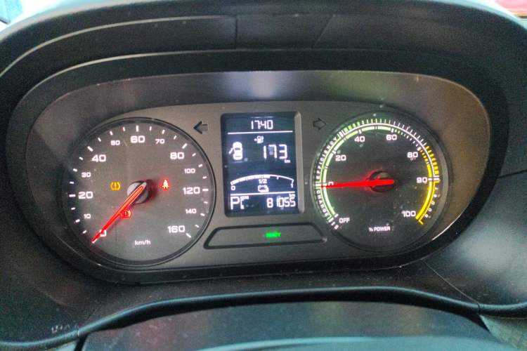 Used Roewe Clever 2021 302 km New Four-Seater Super-Efficient Version
