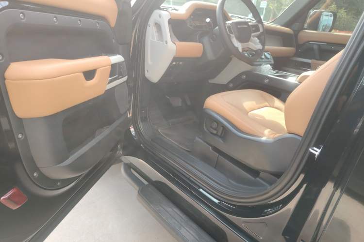 Used Land Rover Defender 2024 90 3.0T P400 HSE
