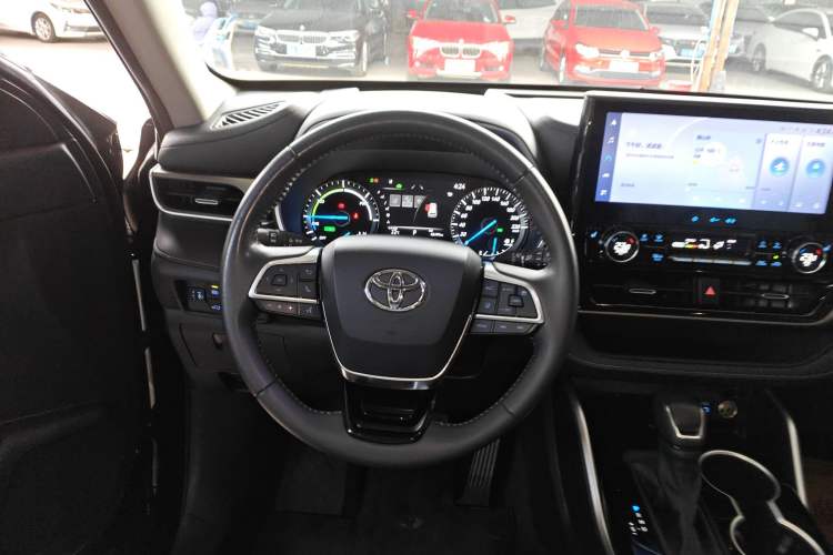 Used Toyota Highlander 2022 Dual-Engine 2.5L Four-Wheel Drive Prestige Version 7 Seats
