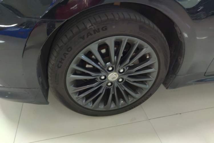 Used Toyota Crown 2015 2.0T Fashion Edition
