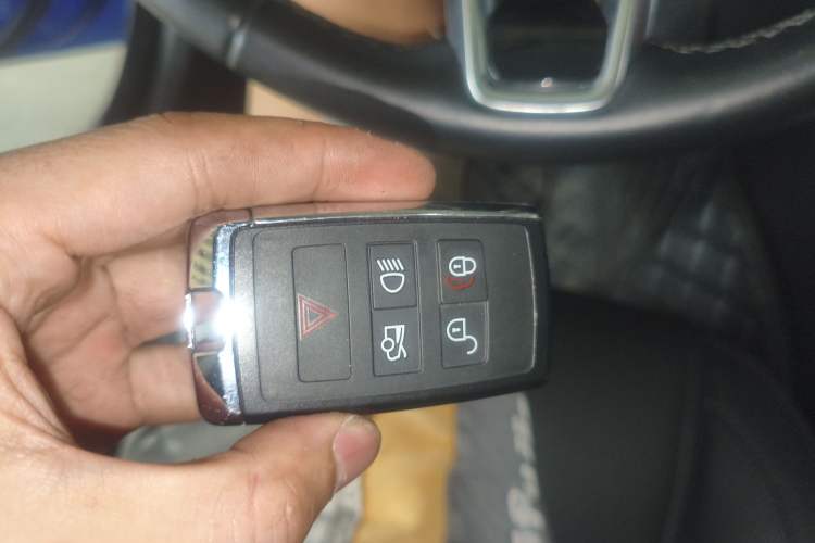 Used Jaguar XEL 2020 2.0T 200 PS S Advanced Elegance Edition
