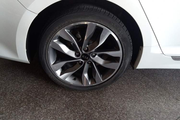 Used Kia K5 2014 2.0L Automatic LUXURY
