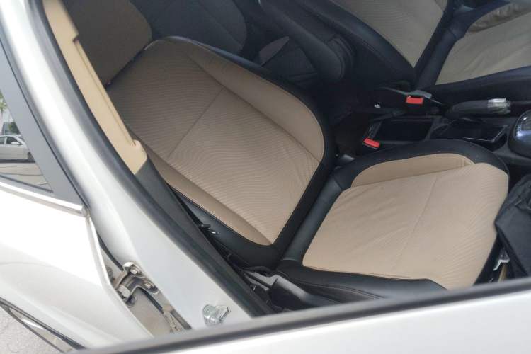 Used Buick Encore 2013 1.4T Automatic Two-Wheel Drive Leading Model
