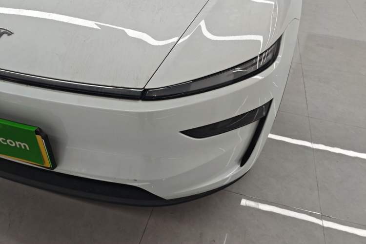 Used Tesla Model Y 2025 Long-Range All-Wheel Drive First Edition