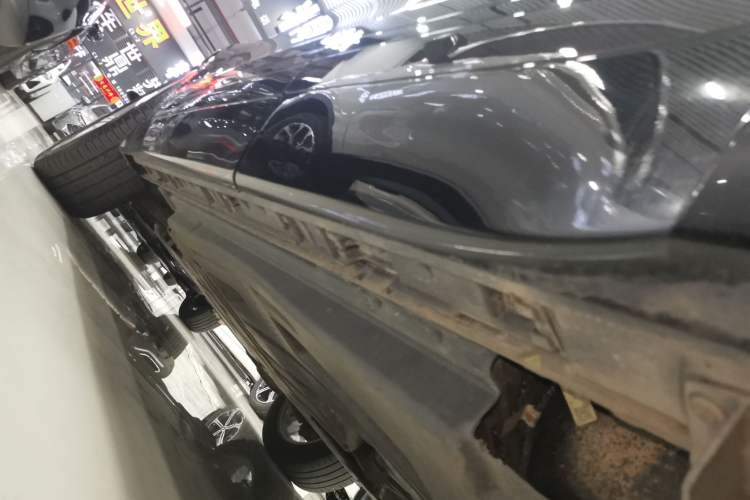 Used Land Rover Range Rover Velar 2022 250 PS Sparkling Heritage Edition
