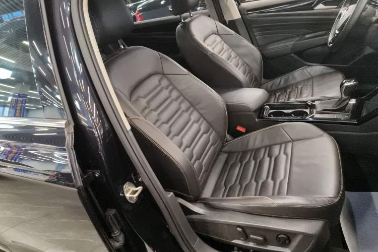 Used Volkswagen Passat 2021 330TSI Elite Edition
