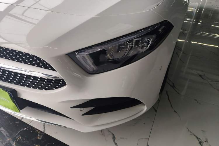 Used Mercedes-Benz A-Class 2022 Revised Version A 200 L Sport Sedan Fashionable Style