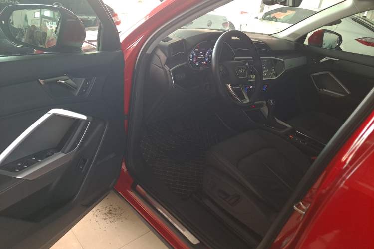 Used Audi Q3 2019 35 TFSI Advanced Style Edition
