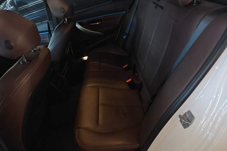 Used BMW 3 Series 2019 320i M Sport Package
