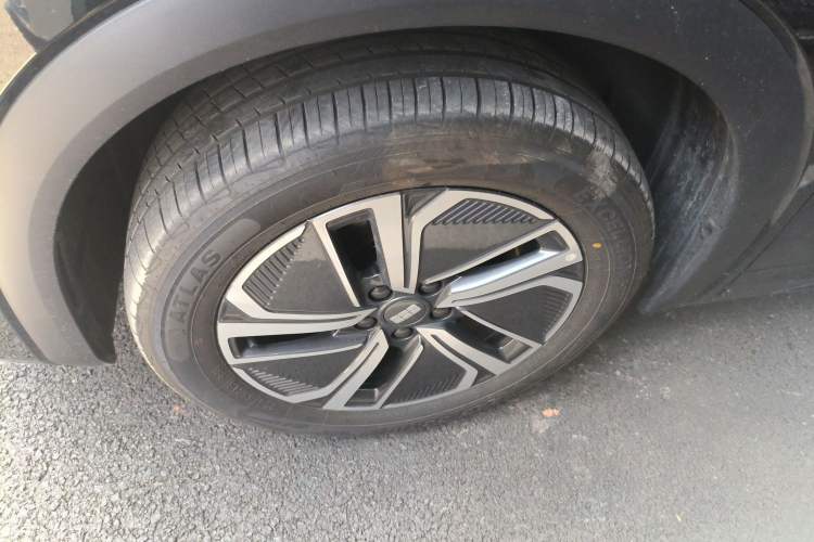 Used  Galaxy Xingjian 7 EM-i 2025 120km Exploration+ Version