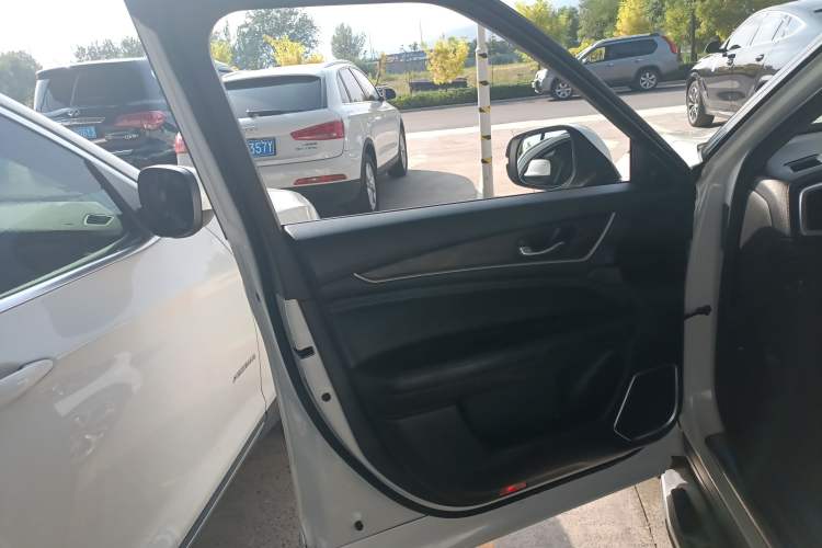 Used Honda UR-V 2017 240TURBO Two-Wheel Drive Classic Edition China VI
